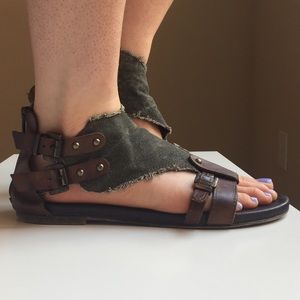 Steve Madden Leather sandals
